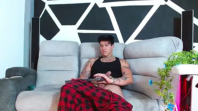 JUSTIN FULLER1 online show from November 2025 10:01:02 PM