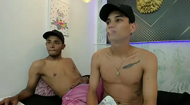 JordanAndAndrew online show from January 2025 07:39:02 PM