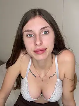 emma05 online show from December 2024 10:12:02 AM