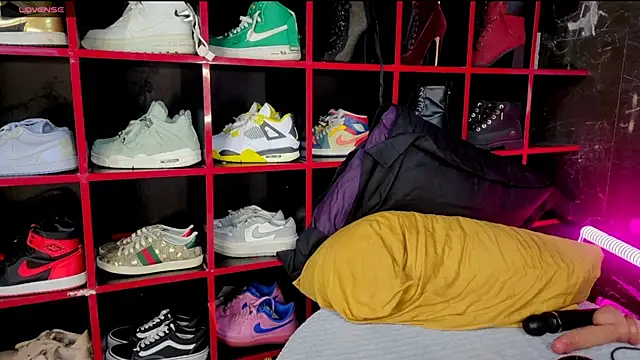 Indianbrownie online show from April 2026 08:11:02 PM