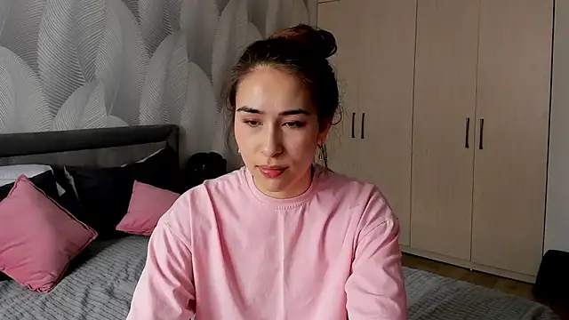 Bambiii bby online show from March 2026 06:19:02 AM