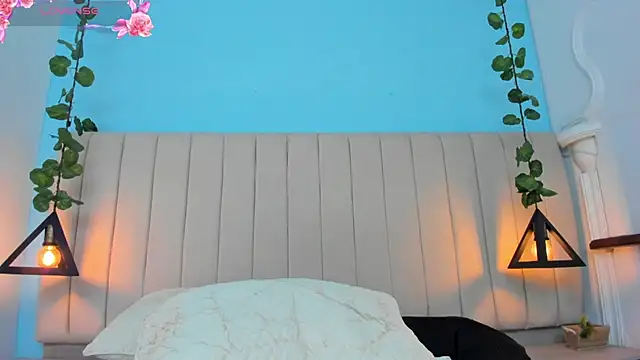 JulianaWaldo online show from January 2025 04:14:02 PM