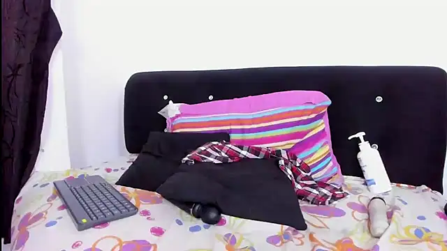 skaysanchez1 online show from March 2025 07:26:02 PM