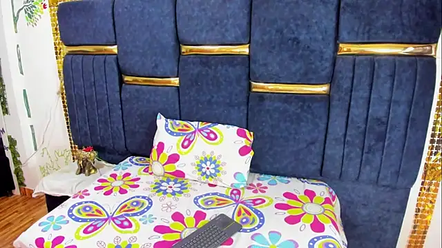 skaysanchez1 online show from October 2025 07:45:02 PM