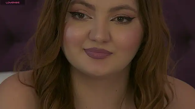 TiaraNox online show from December 2024 12:02:01 PM