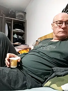 bogland33 online show from March 2026 10:09:01 PM