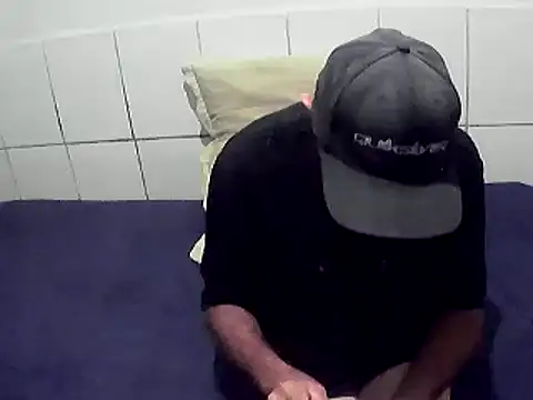 pierdona online show from March 2026 07:37:01 PM