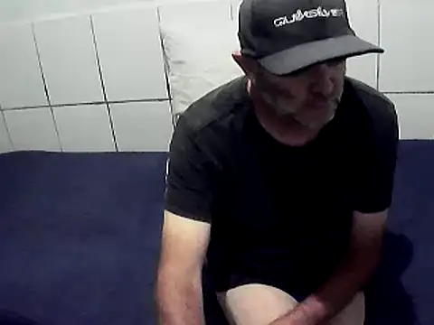 pierdona online show from April 2026 08:01:02 PM