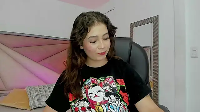 KarenPautt online show from February 2025 05:35:01 PM