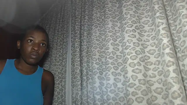 Snapshot of SexyRed18 chatting on March 2025 11:09:01 PM SexyRed18 online show from March 2025 11:09:01 PM