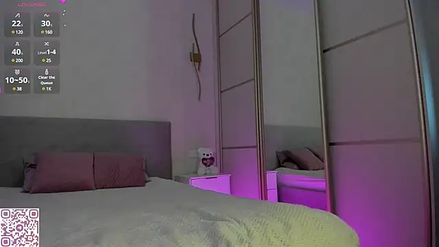 flora off online show from February 2025 10:16:01 AM