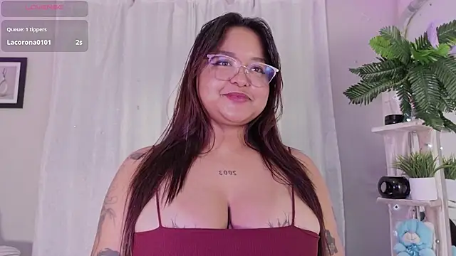 Snapshot of alaia_03 chatting on June 2026 07:02:01 AM alaia 03 online show from June 2026 07:02:01 AM