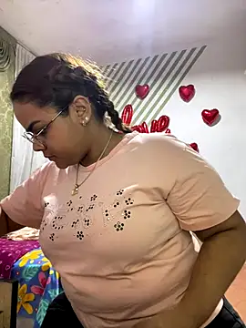 Evabigass online show from November 2025 10:45:02 PM