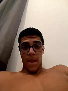 Naka300 online show from October 2025 12:37:02 PM