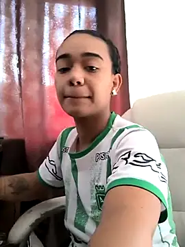 evafoxs online show from October 2025 04:13:01 PM