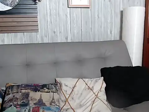 Layla 707 online show from November 2025 08:41:01 PM