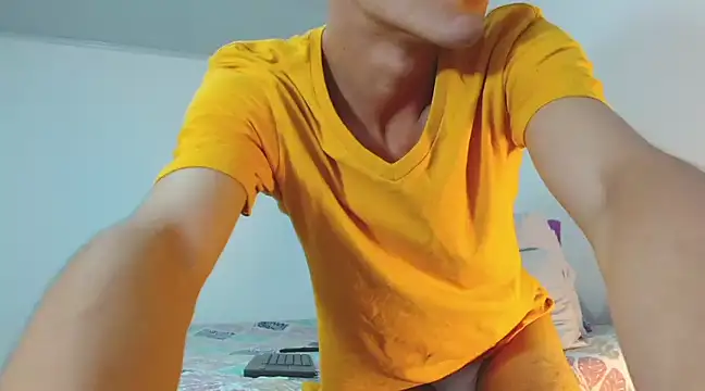 Noah tyler  online show from December 2024 07:12:02 PM