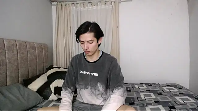 Yellowpokemon23 online show from September 2025 05:29:01 AM