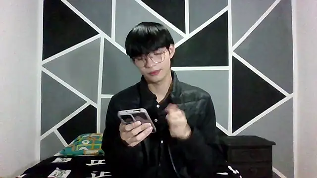 Snapshot of seung_vinblue chatting on November 2025 10:09:01 PM seung vinblue online show from November 2025 10:09:01 PM
