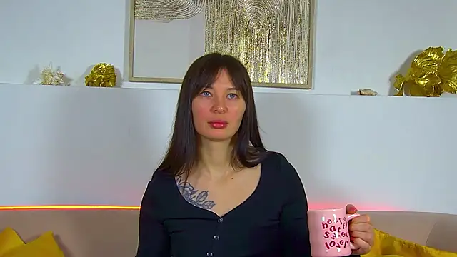 AlexandraBloom online show from February 2026 06:30:01 PM