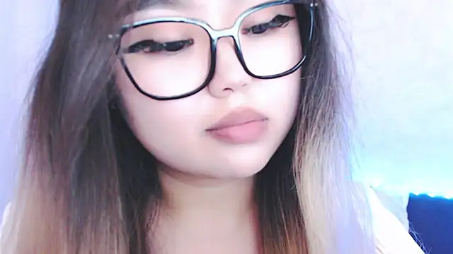 Snapshot of amelia_sunlight chatting on July 2026 03:19:02 PM amelia sunlight online show from July 2026 03:19:02 PM