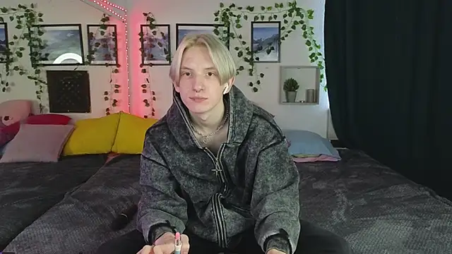 Ron Vils online show from March 2025 03:47:01 AM