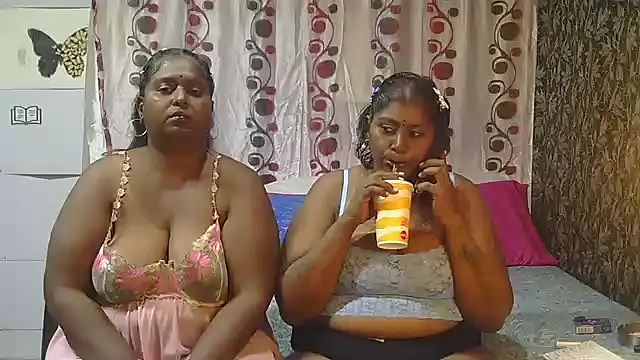 Snapshot of indiansuga chatting on October 2025 05:24:02 PM indiansuga online show from October 2025 05:24:02 PM