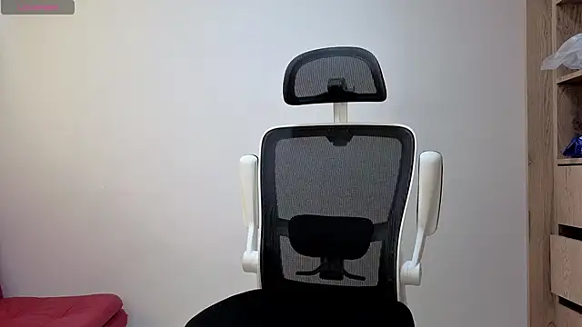 Cristopher23  online show from October 2025 02:04:02 PM