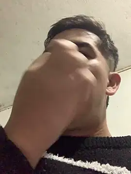 roguer darkk online show from October 2025 04:37:01 AM