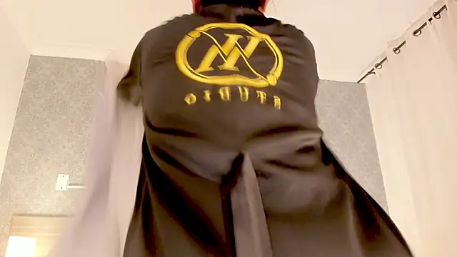 Mistyca online show from February 2025 10:26:02 AM