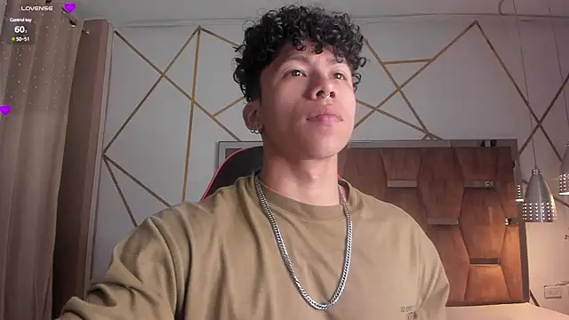 AkazaBoy  online show from January 2025 04:06:02 AM