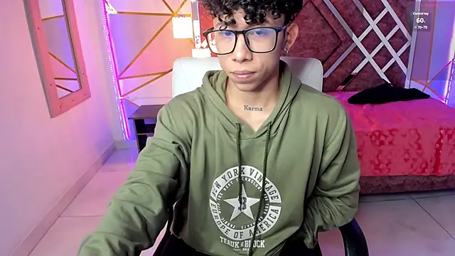 AkazaBoy  online show from January 2025 04:20:01 AM