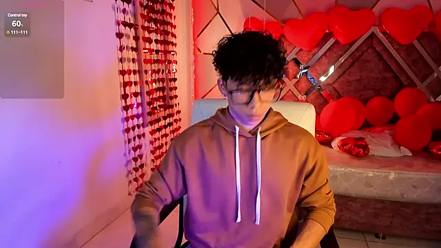 AkazaBoy  online show from February 2025 04:50:02 AM