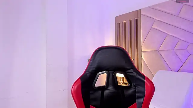 AkazaBoy  online show from April 2026 04:33:02 AM