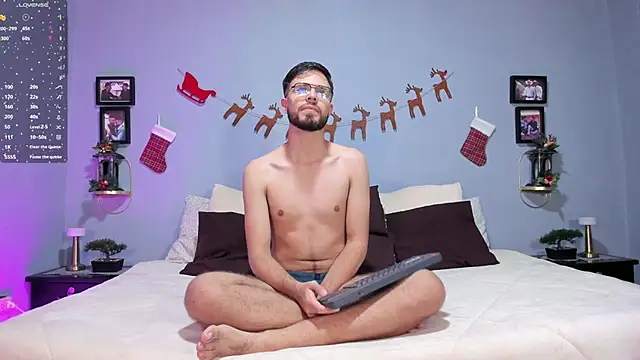 ETHAN ADAM online show from December 2024 01:11:01 AM