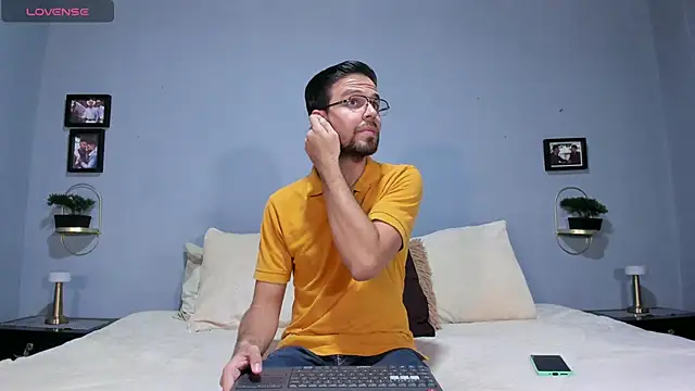 ETHAN ADAM online show from January 2025 09:35:02 PM