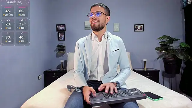 ETHAN ADAM online show from February 2025 10:40:02 PM