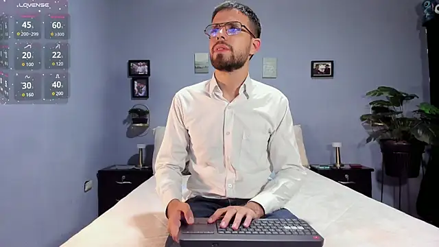 ETHAN ADAM online show from February 2025 02:14:01 AM