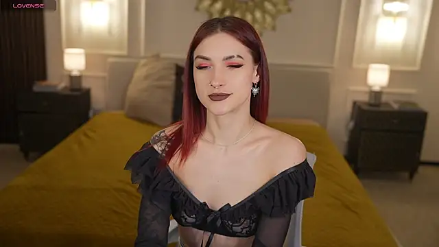 Magnetic Mia  online show from March 2026 07:51:01 PM