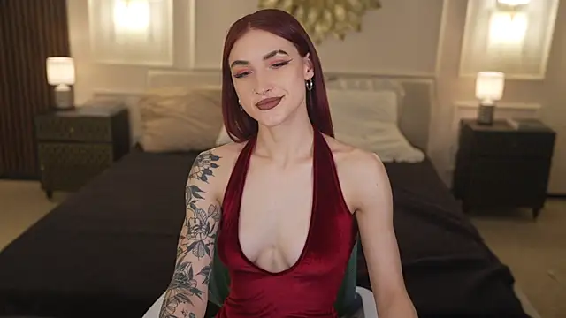 Magnetic Mia  online show from April 2026 02:51:02 AM