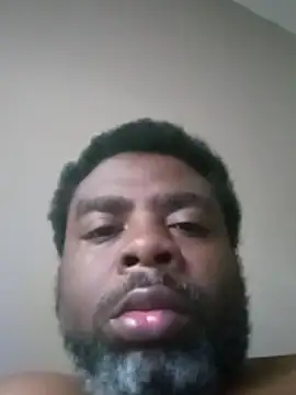 Snapshot of SLOWSTRO chatting on March 2026 02:02:02 PM SLOWSTRO online show from March 2026 02:02:02 PM