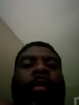 Snapshot of SLOWSTRO chatting on May 2026 04:56:02 PM SLOWSTRO online show from May 2026 04:56:02 PM