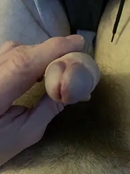 ratschi81 online show from December 2024 02:19:02 PM