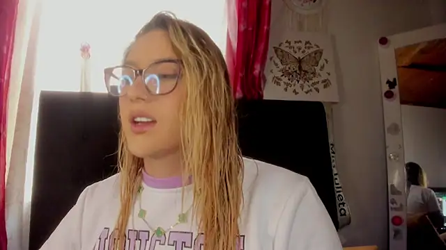 miss julietaa online show from January 2026 04:12:02 PM