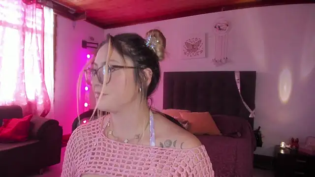 miss julietaa online show from February 2026 03:21:02 PM