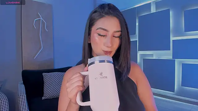 MaddisonLowe online show from April 2026 07:48:01 PM