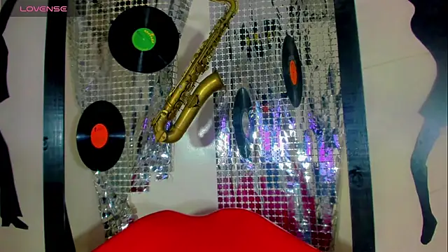 Snapshot of Hellen_moons__ chatting on January 2025 04:02:01 AM Hellen moons online show from January 2025 04:02:01 AM
