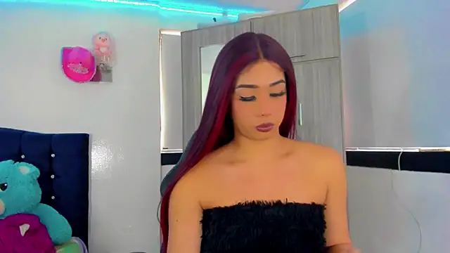 Snapshot of Hellen_moons__ chatting on October 2025 07:03:02 PM Hellen moons online show from October 2025 07:03:02 PM