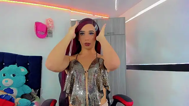 Snapshot of Hellen_moons__ chatting on October 2025 05:57:02 PM Hellen moons online show from October 2025 05:57:02 PM