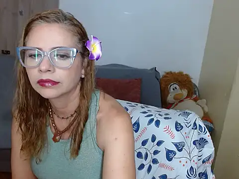 Snapshot of _melisaa_ chatting on April 2026 07:44:02 PM melisaa online show from April 2026 07:44:02 PM